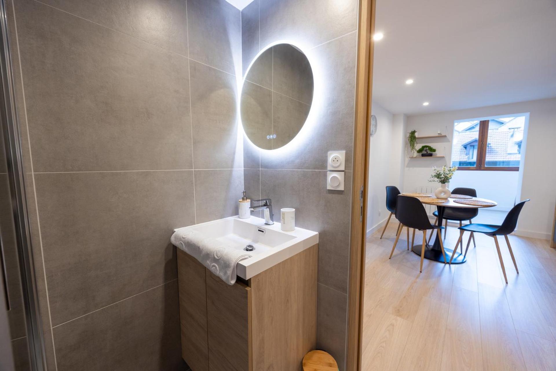 Destination Royale Apartment Annecy Luaran gambar