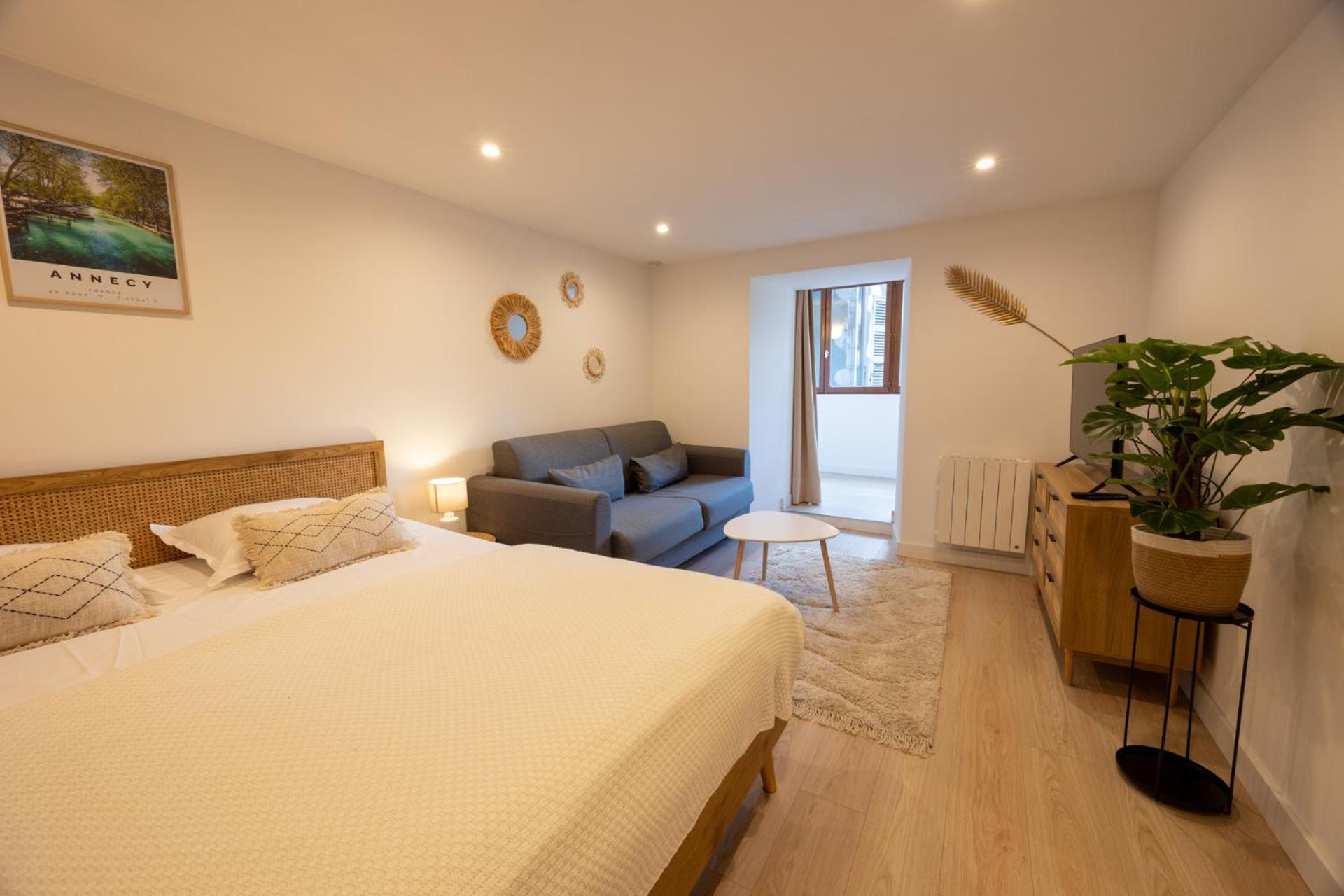 Destination Royale Apartment Annecy Luaran gambar